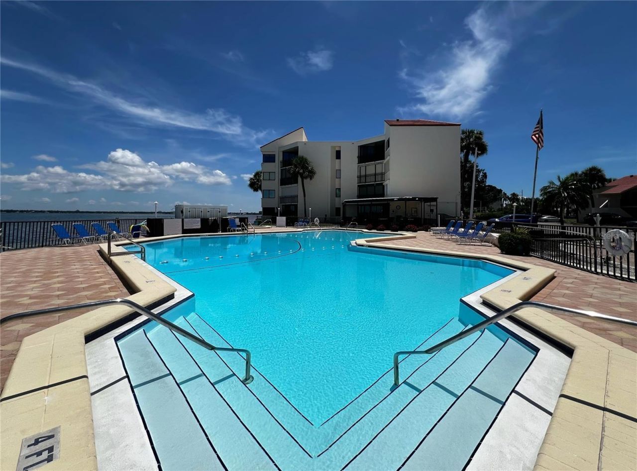 5541 Puerta Del Sol Boulevard S, Unit 317, Saint Petersburg, FL 33715 Photo