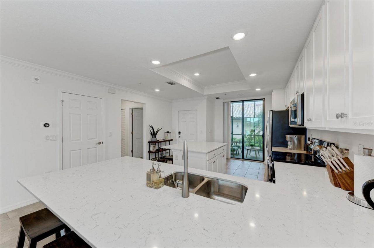 5685 Palmer Circle, Unit 105, Bradenton, FL 34211 Photo