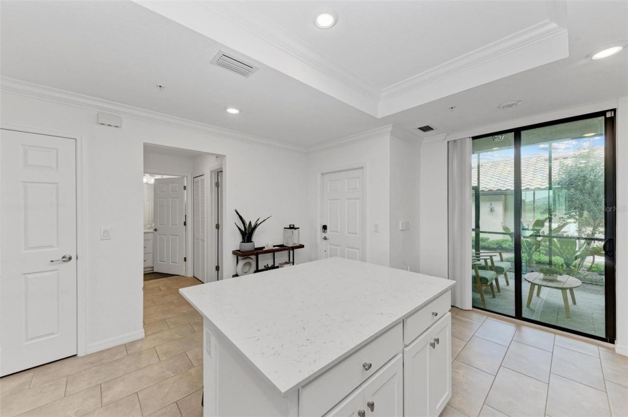 5685 Palmer Circle, Unit 105, Bradenton, FL 34211 Photo