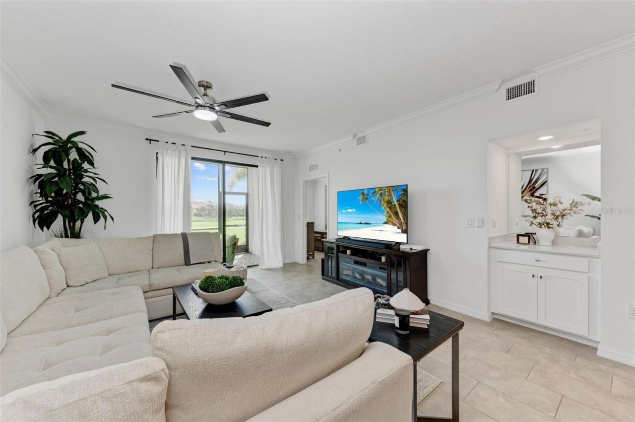 5685 Palmer Circle, Unit 105, Bradenton, FL 34211 Photo