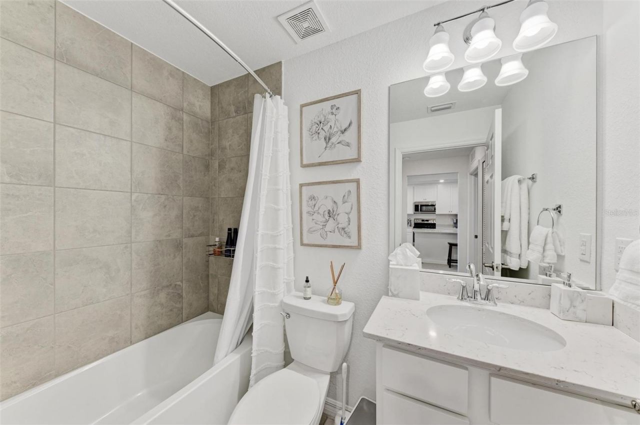 5685 Palmer Circle, Unit 105, Bradenton, FL 34211 Photo