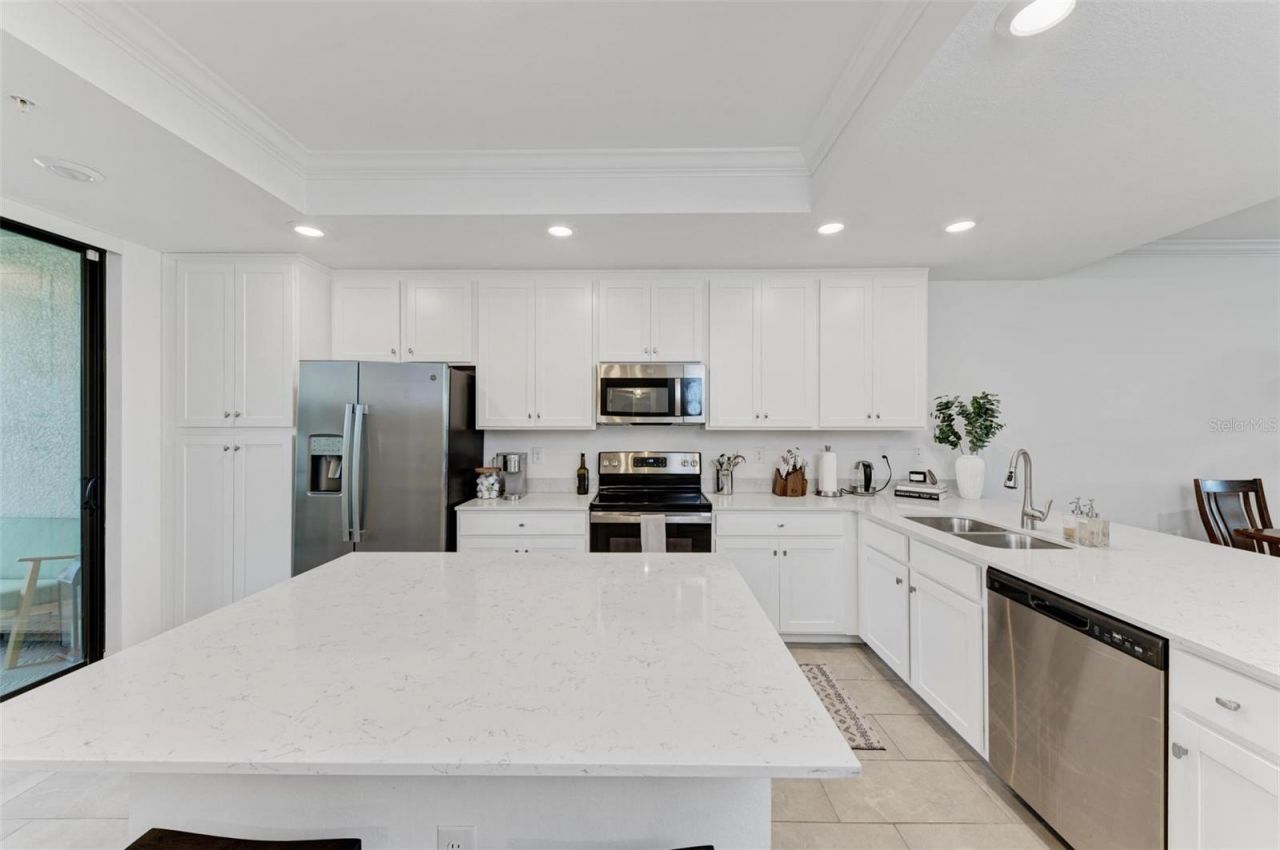5685 Palmer Circle, Unit 105, Bradenton, FL 34211 Photo