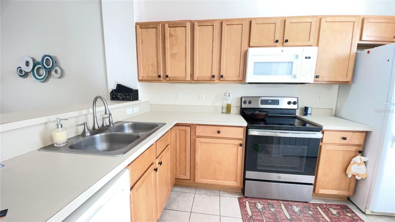859 NW 21st Avenue, Unit 859, Gainesville, FL 32609 Photo