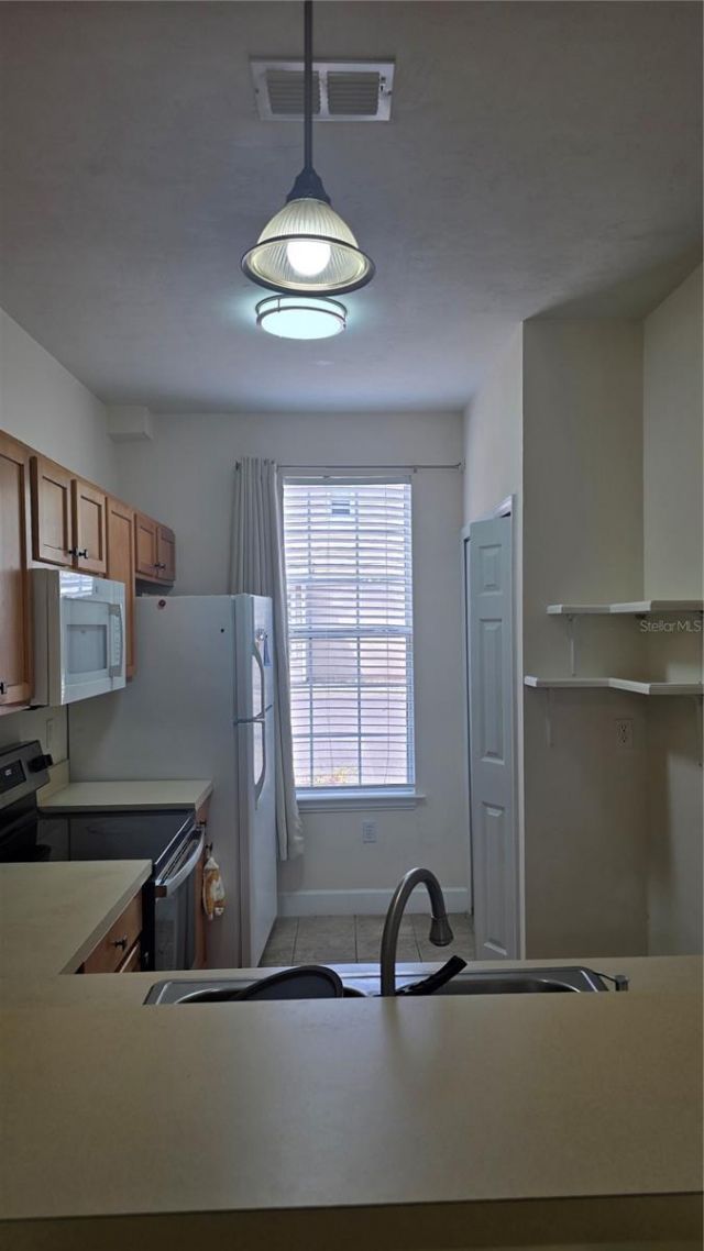 859 NW 21st Avenue, Unit 859, Gainesville, FL 32609 Photo