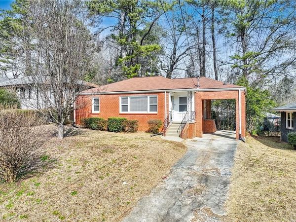 186 W Lake Drive NW, Atlanta, GA 30314
