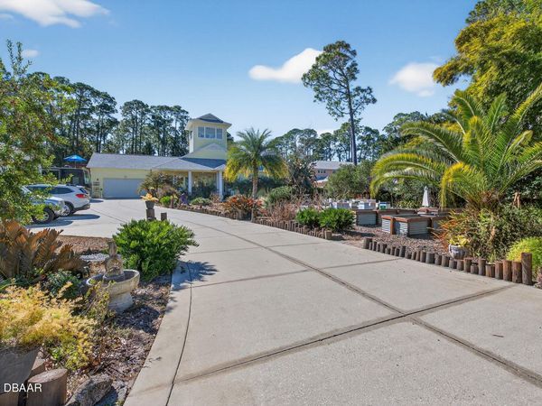 615 Art Center Avenue, New Smyrna Beach, FL 32168