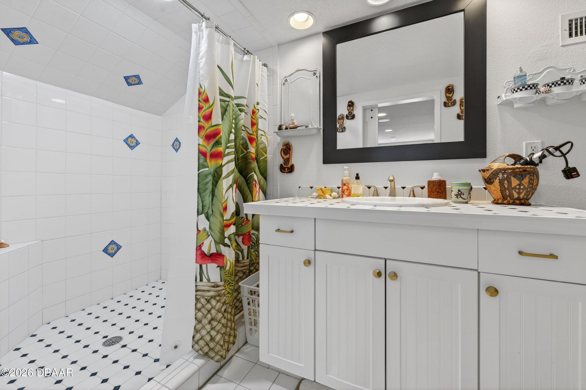 615 Art Center Avenue, New Smyrna Beach, FL 32168 Photo