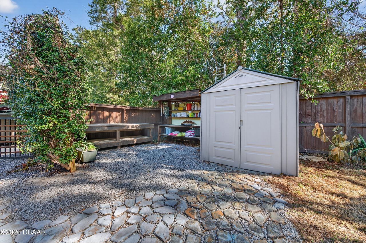 615 Art Center Avenue, New Smyrna Beach, FL 32168 Photo