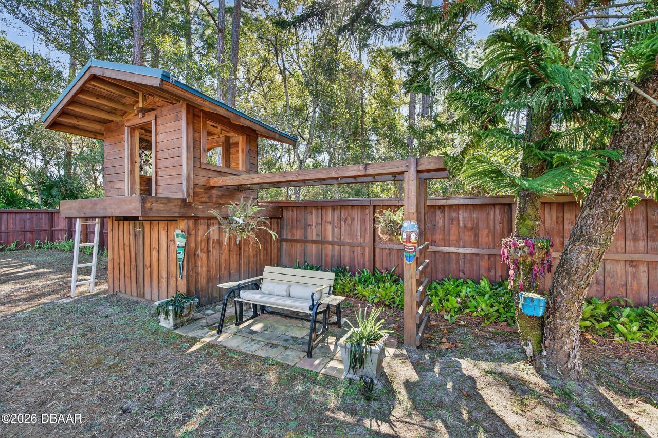 615 Art Center Avenue, New Smyrna Beach, FL 32168 Photo