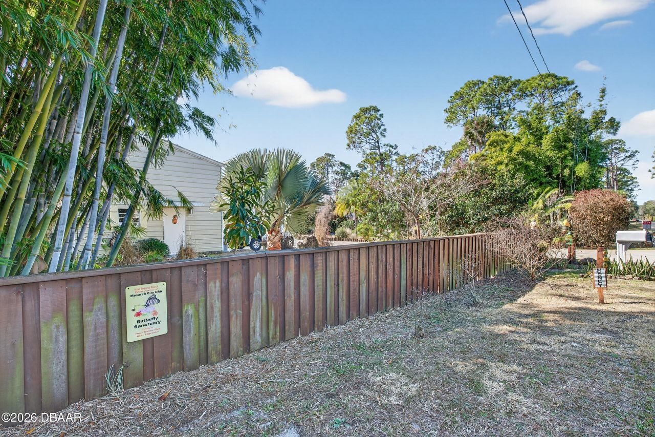 615 Art Center Avenue, New Smyrna Beach, FL 32168 Photo