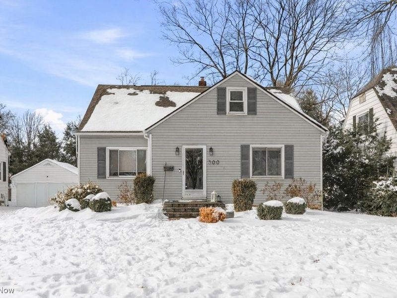 300 Melbourne Avenue, Akron, OH 44313 Photo 1