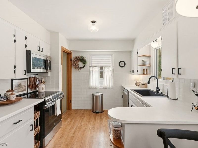 300 Melbourne Avenue, Akron, OH 44313 Photo 18