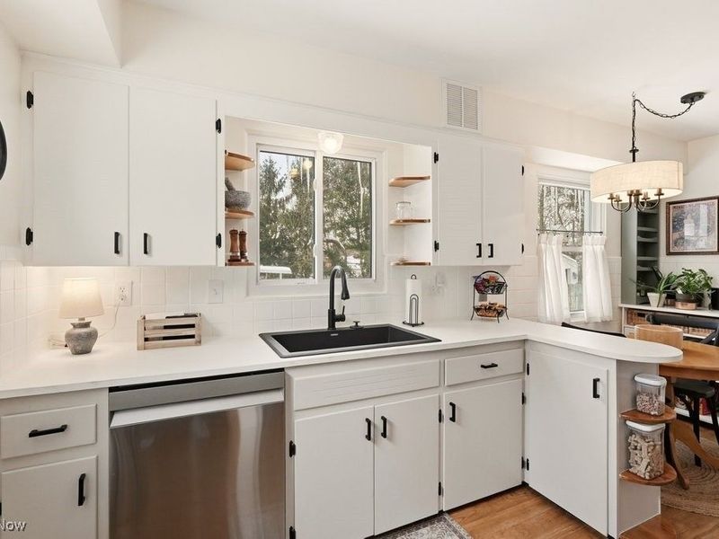 300 Melbourne Avenue, Akron, OH 44313 Photo 21