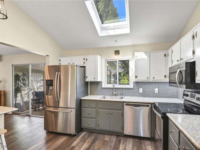 22503 Sandy Lane, Fairview Park, OH 44126 Photo 16