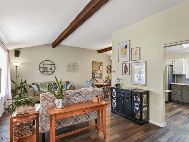 22503 Sandy Lane, Fairview Park, OH 44126 Photo 3