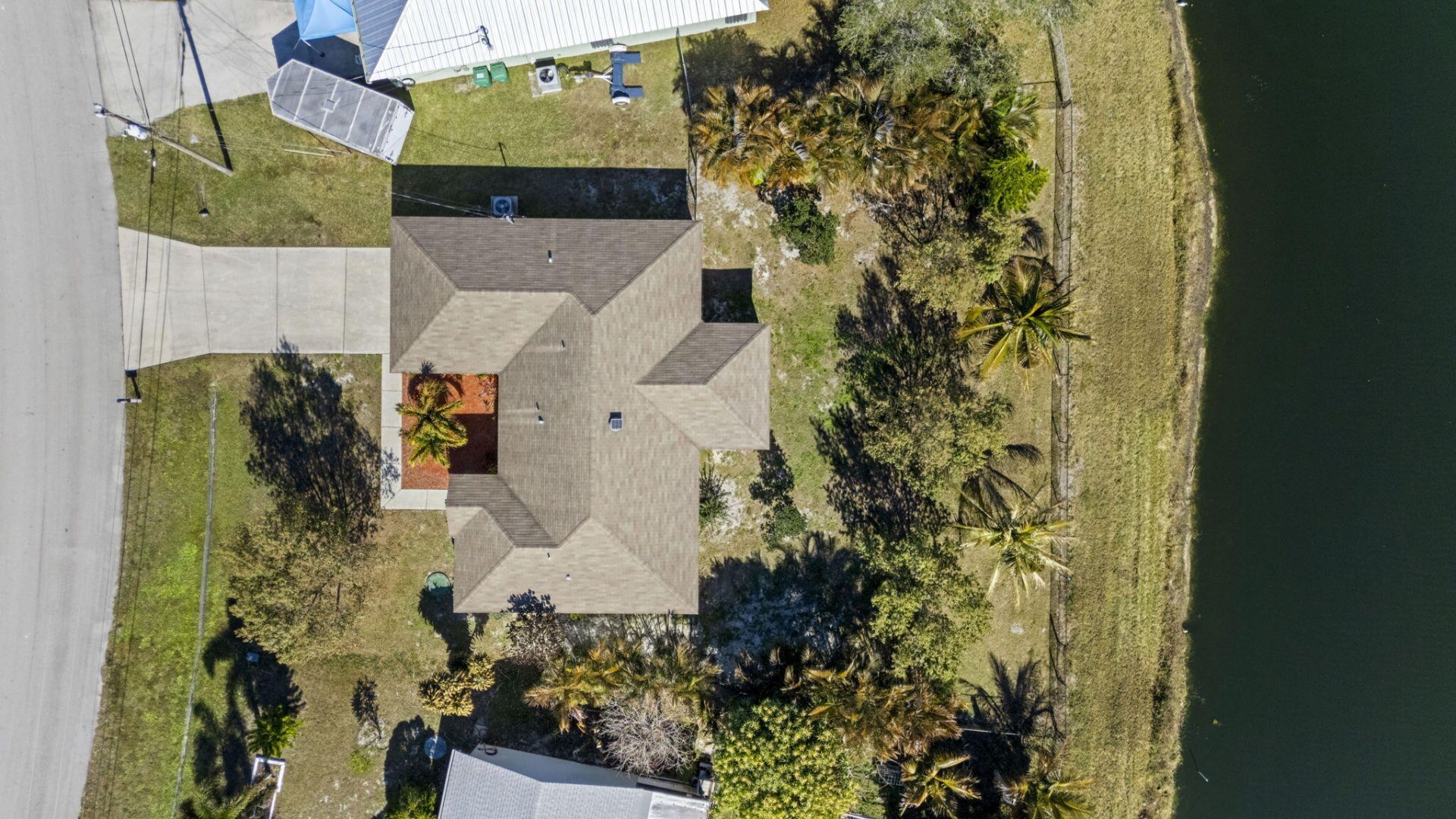 2373 SE Rock Springs Drive, Port Saint Lucie, FL 34952 Photo