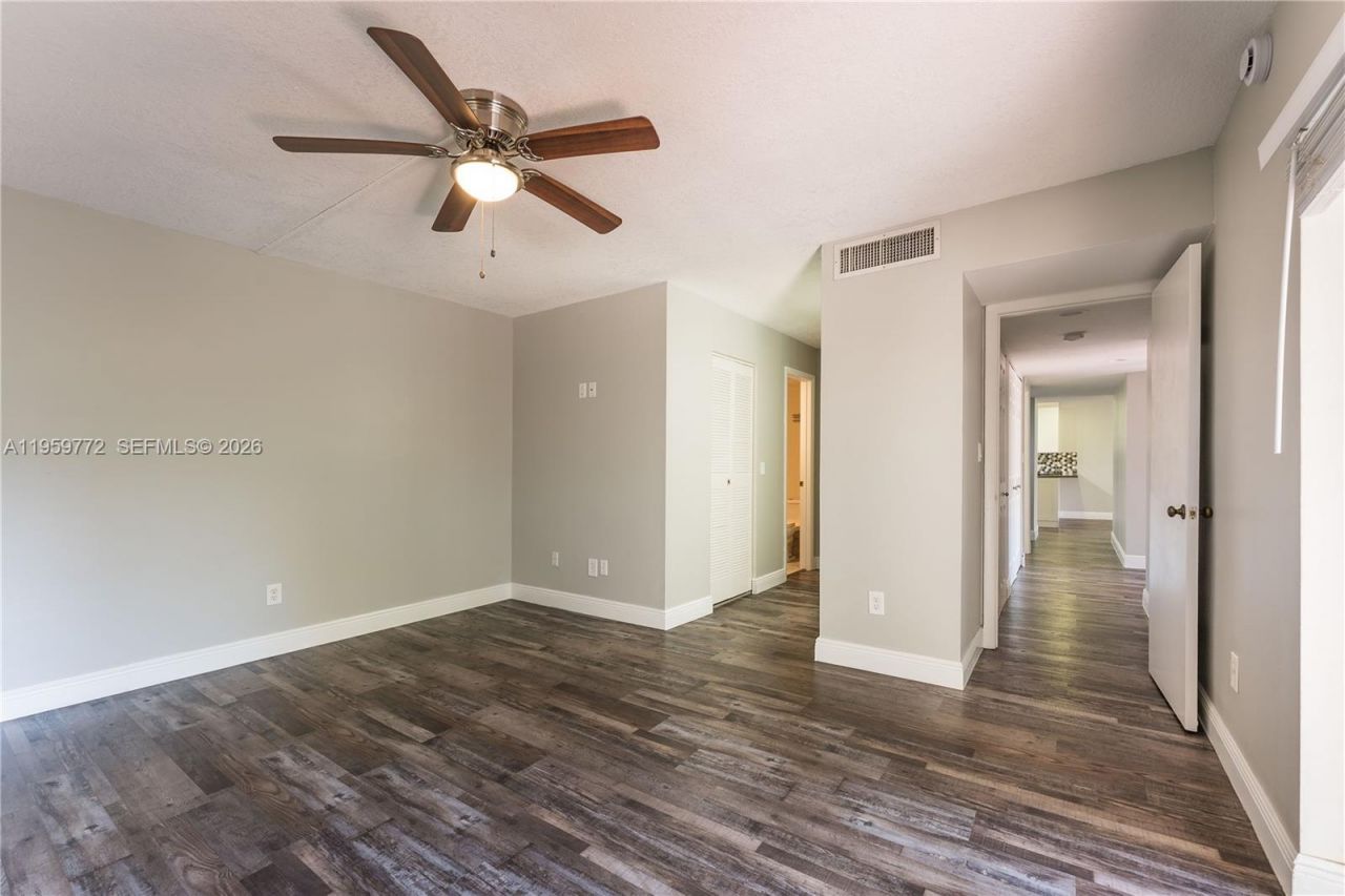 8810 SW 132nd Pl, Unit 404DN, Miami, FL 33186 Photo