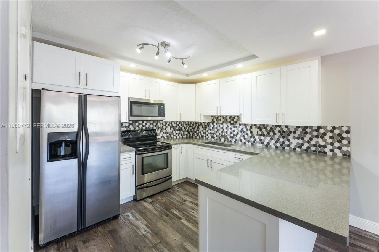 8810 SW 132nd Pl, Unit 404DN, Miami, FL 33186 Photo