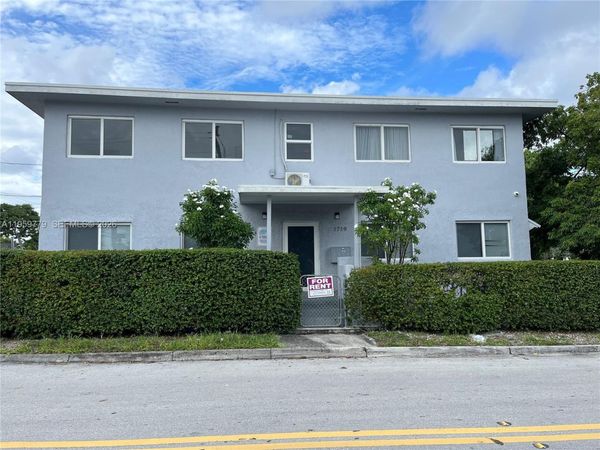 1719 NW 1st St, Unit 3, Miami, FL 33125