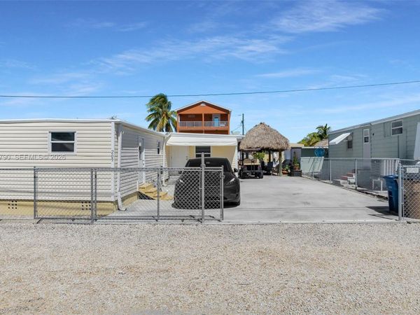 209 Buttonwood Ave, Key Largo, FL 33037