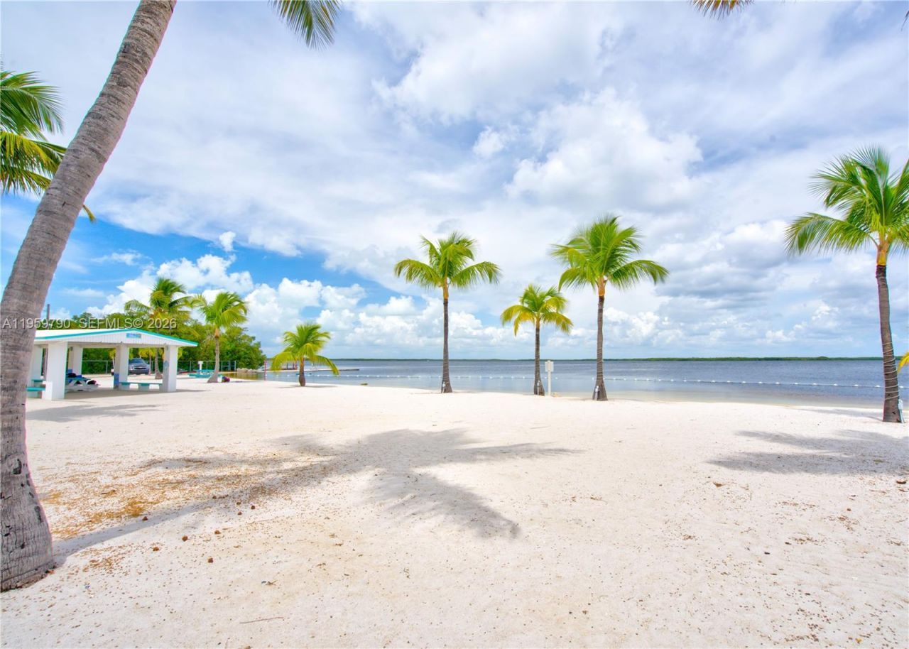 209 Buttonwood Ave, Key Largo, FL 33037 Photo