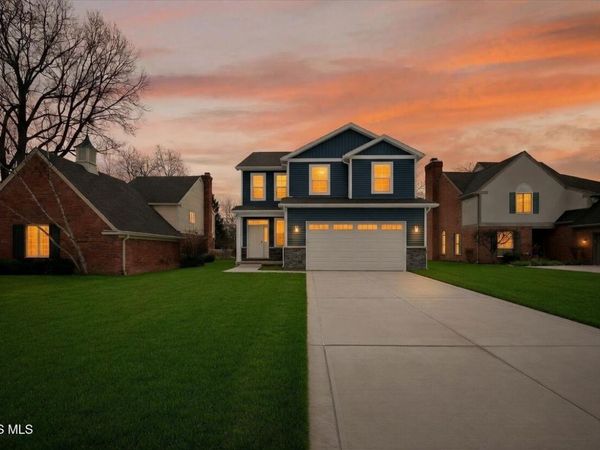 9520 Sheffield Road, Perrysburg, OH 43551