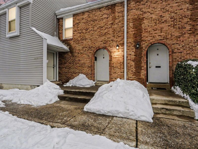 144 Brandywine Drive, Unit C, Westerville, OH 43081 Photo 2