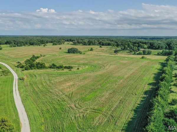 000 County Road 343 , Paris, MO 65275