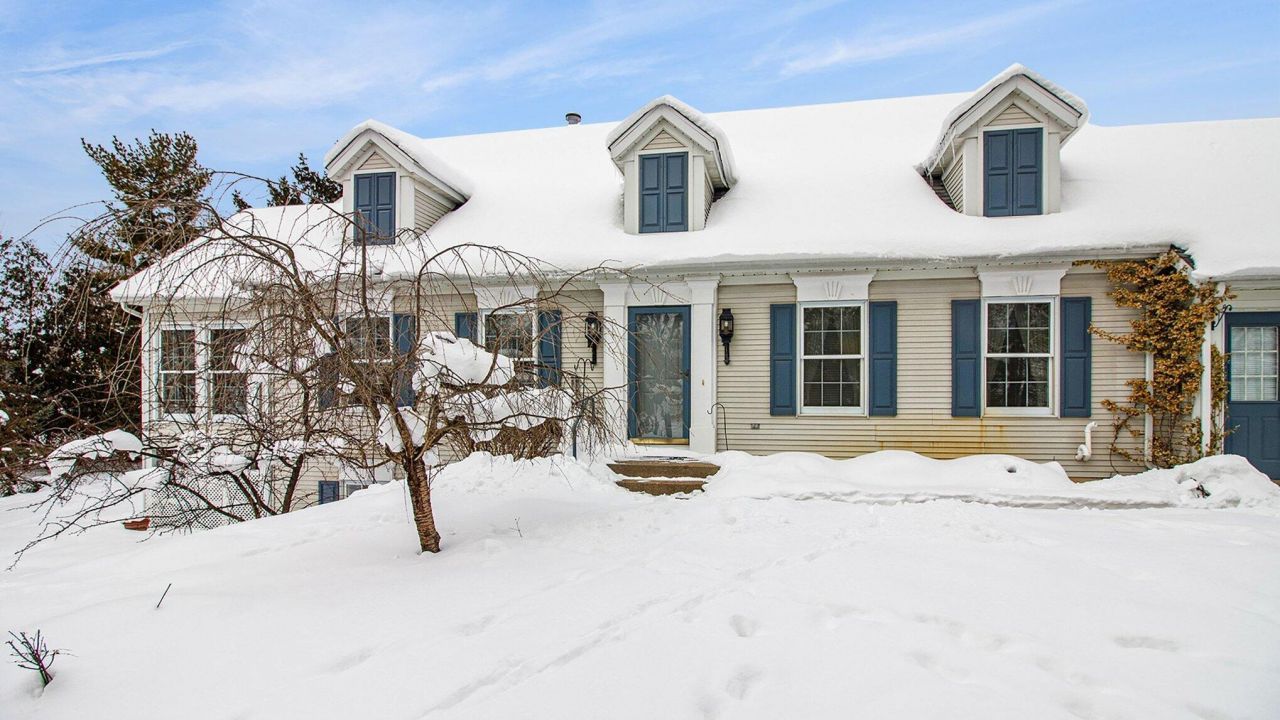 8081 Weatherwax Drive, Jenison, MI 49428 Main Photo