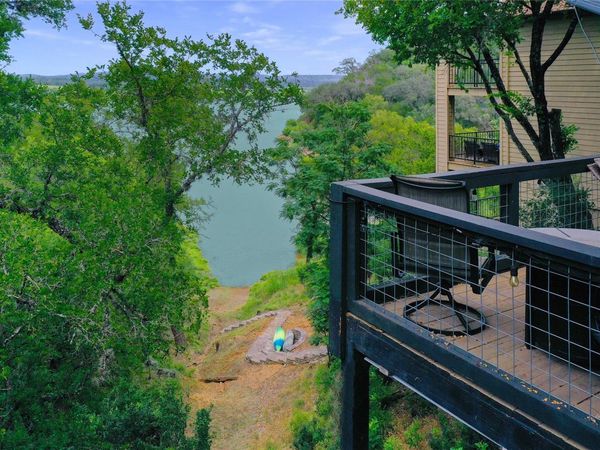 106 Center Cove II LOOP, Spicewood, TX 78669