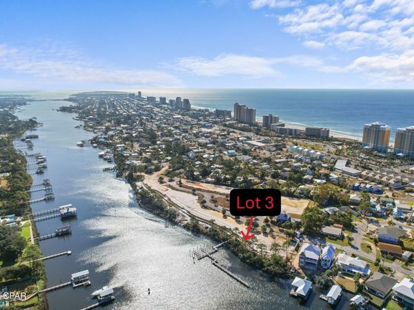 7864 Grand Lagoon Way, Panama City, FL 32408