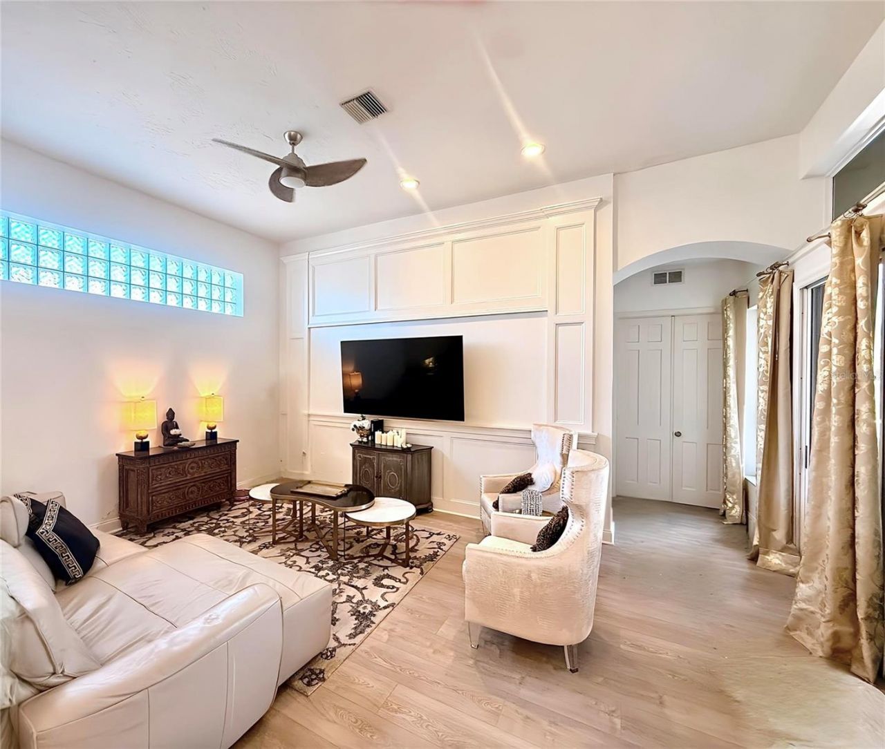 405 Wellington Court, Venice, FL 34292 Photo