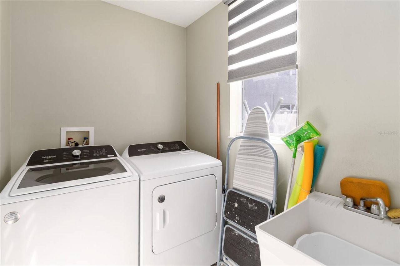 13600 Bluemoon Court, Orlando, FL 32828 Photo