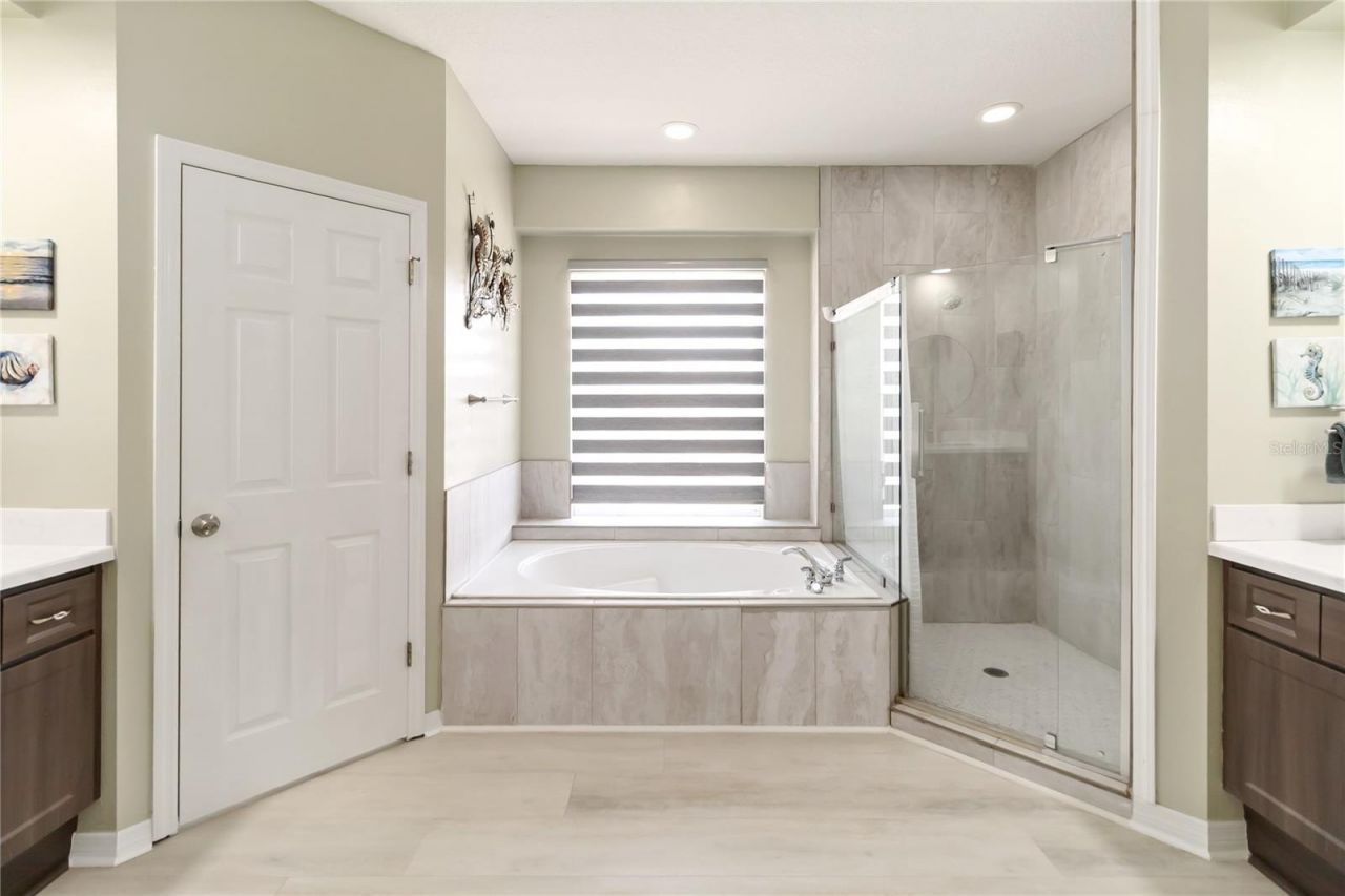 13600 Bluemoon Court, Orlando, FL 32828 Photo