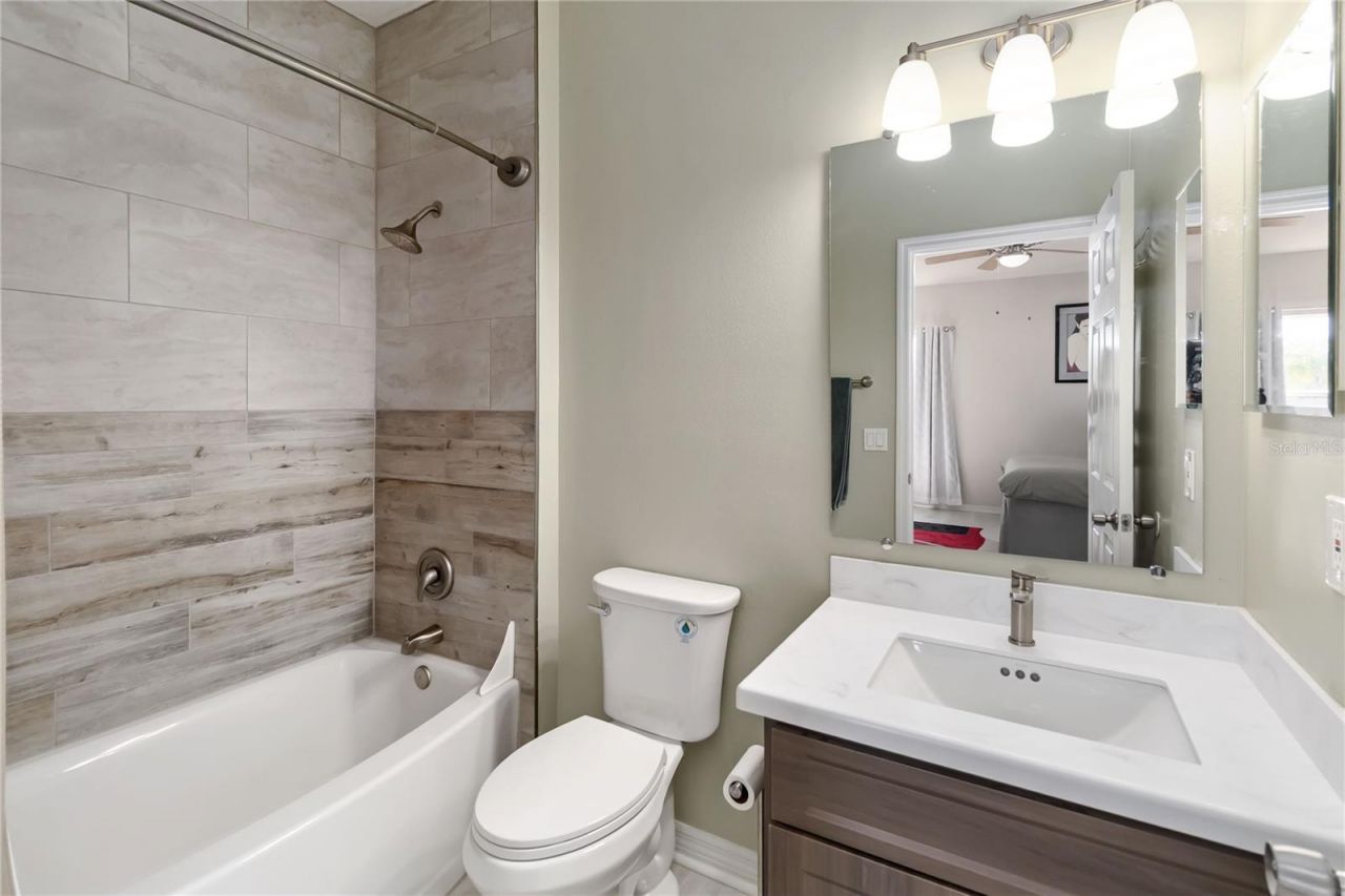 13600 Bluemoon Court, Orlando, FL 32828 Photo