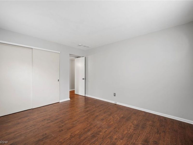 6930 Carriage Hill Drive, Unit 101, Brecksville, OH 44141 Photo 16