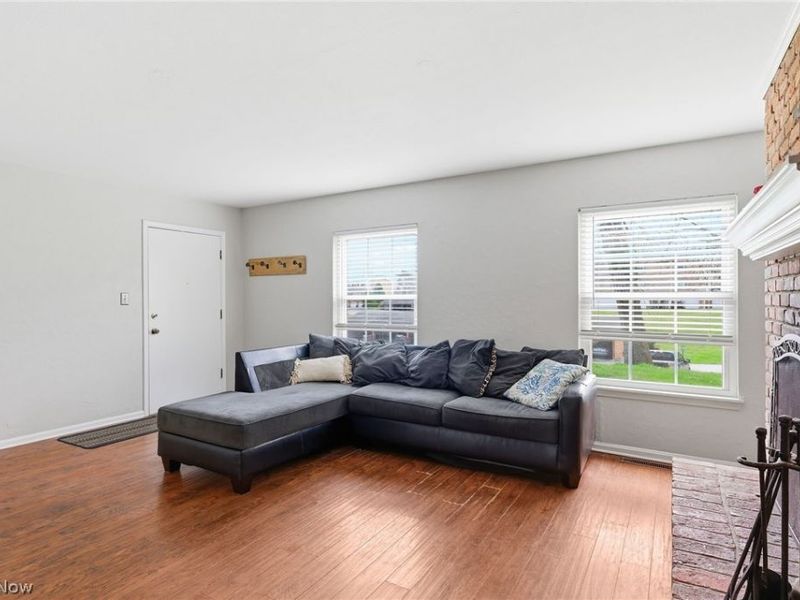 6930 Carriage Hill Drive, Unit 101, Brecksville, OH 44141 Photo 6