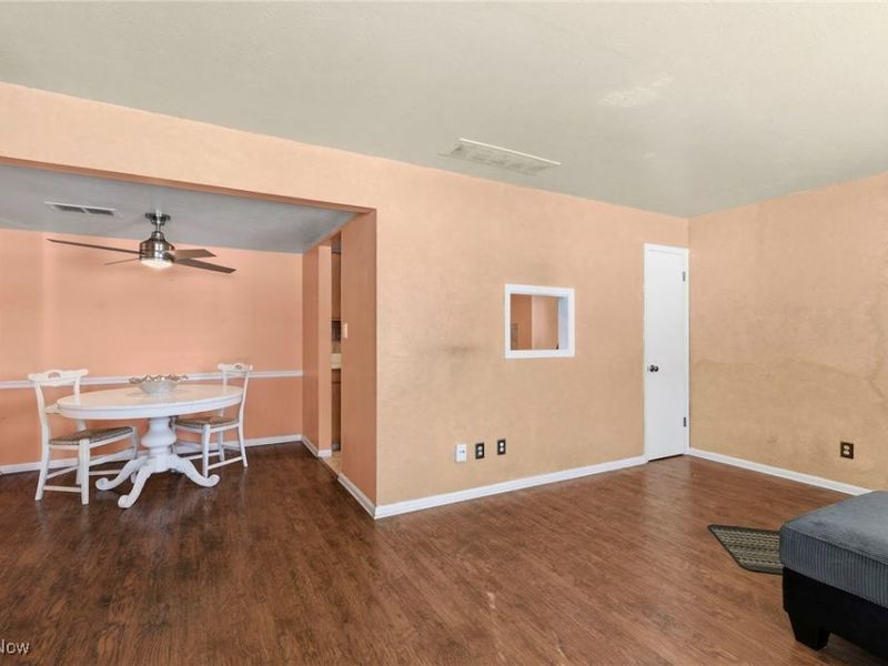 6930 Carriage Hill Drive, Unit 101, Brecksville, OH 44141 Photo 7