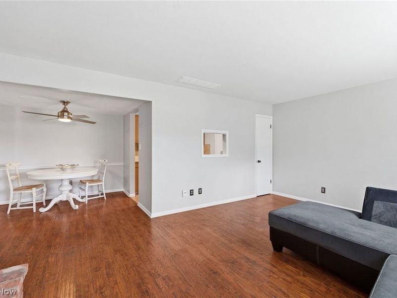 6930 Carriage Hill Drive, Unit 101, Brecksville, OH 44141 Photo 7