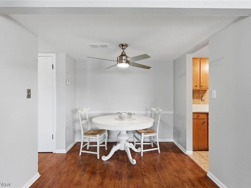 6930 Carriage Hill Drive, Unit 101, Brecksville, OH 44141 Photo 8