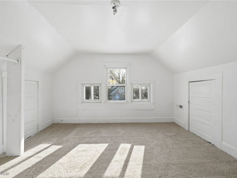 333 Lloyd Street, Akron, OH 44301 Photo 14