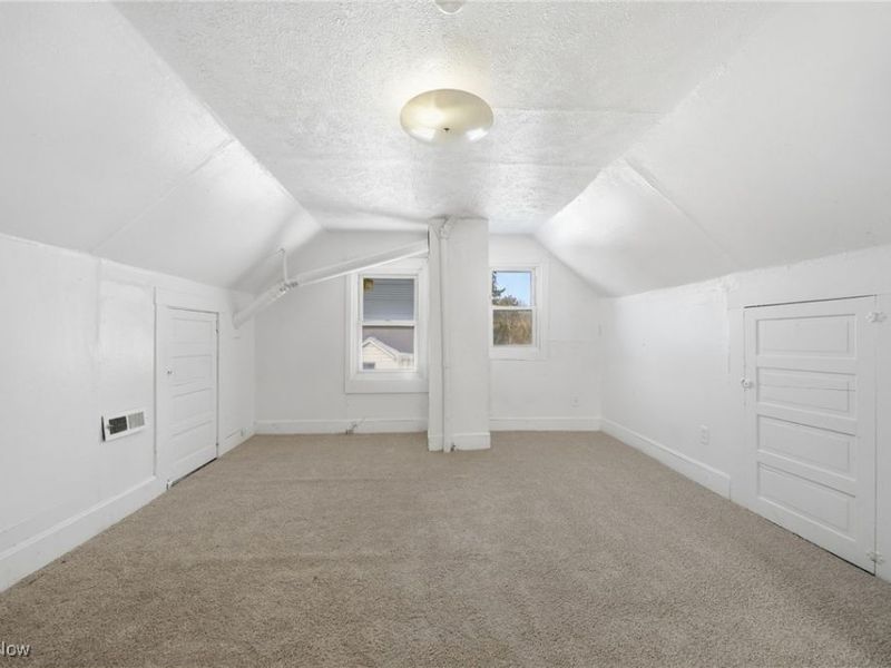 333 Lloyd Street, Akron, OH 44301 Photo 16