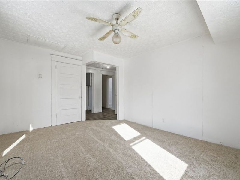 333 Lloyd Street, Akron, OH 44301 Photo 5