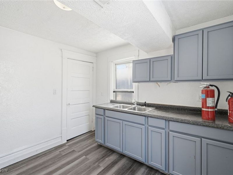 333 Lloyd Street, Akron, OH 44301 Photo 7