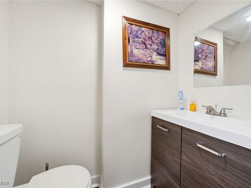 1014 Kenmore Boulevard, Akron, OH 44314 Photo 17