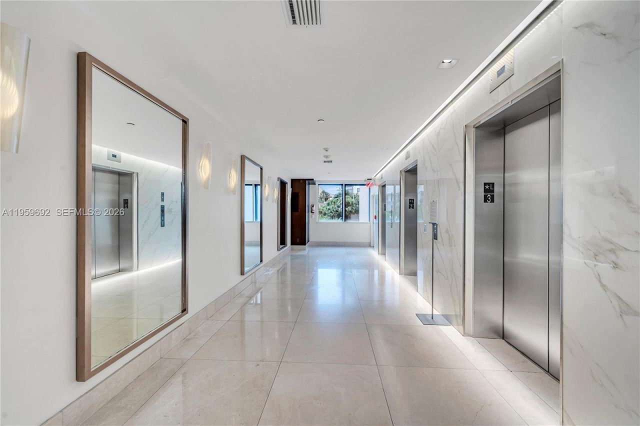 540 Brickell Key Dr , Unit 409, Miami, FL 33131 Photo