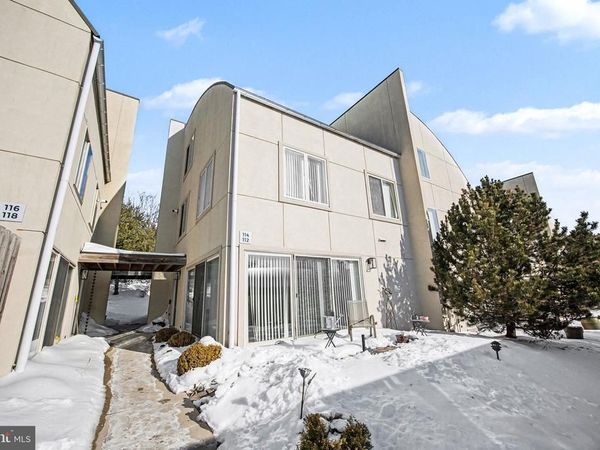 112 BLUE RIDGE CIRCLE, HARRISBURG, PA 17110