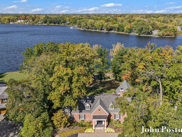 2929 Bonnell Avenue SE, East Grand Rapids, MI 49506