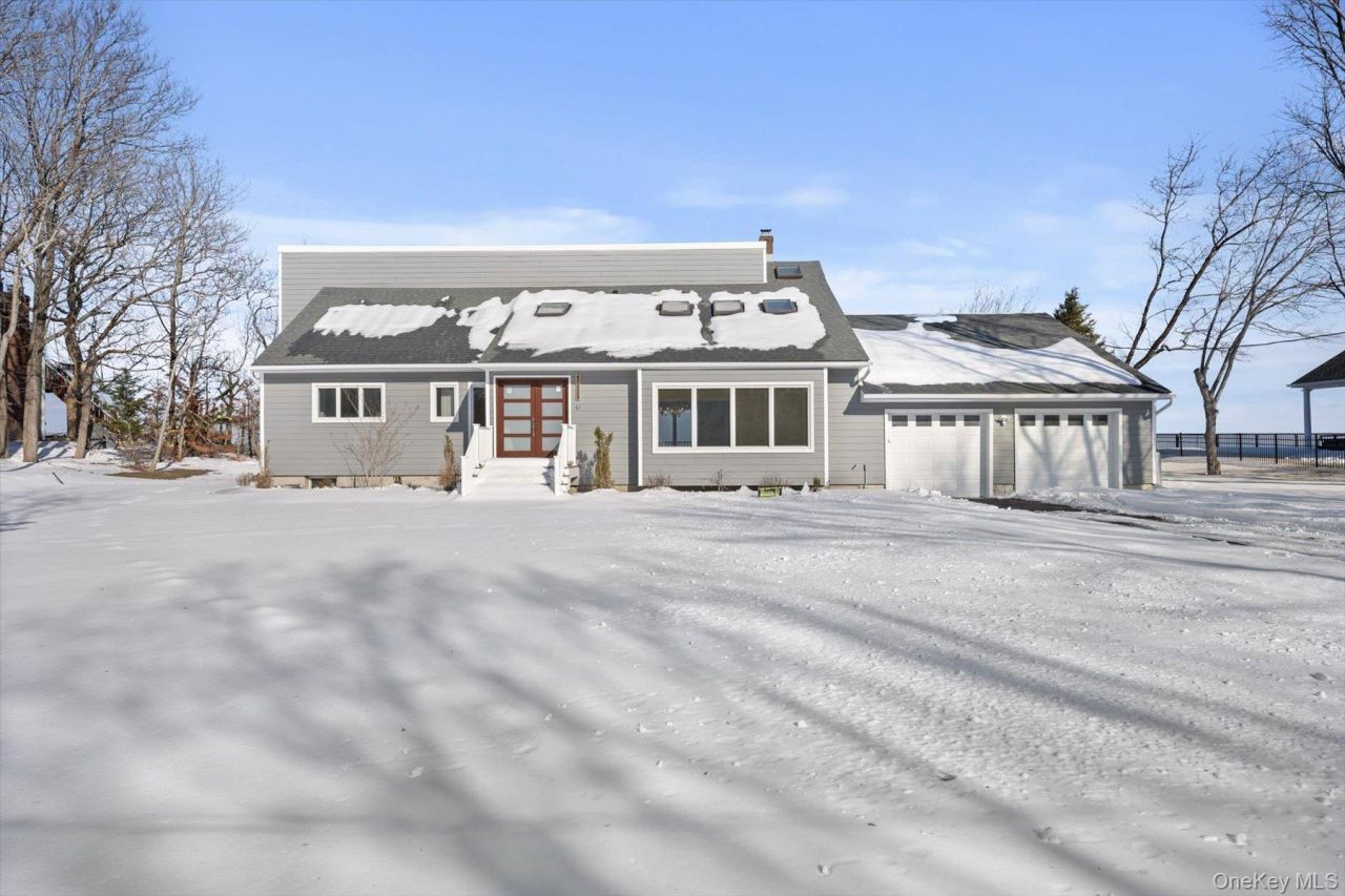 43 Waterview Drive Sound Beach, NY 11789