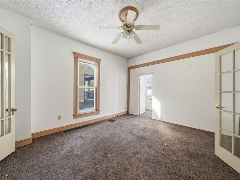 604 E Buchtel Avenue, Akron, OH 44304 Photo 10